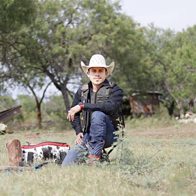 El pasado julio, se realizó la edición 2024 del circuito de Rodeo en el que Cardona, monarca azteca, levantó la gran corona que reconoce como “un escalón” más en su carrera.