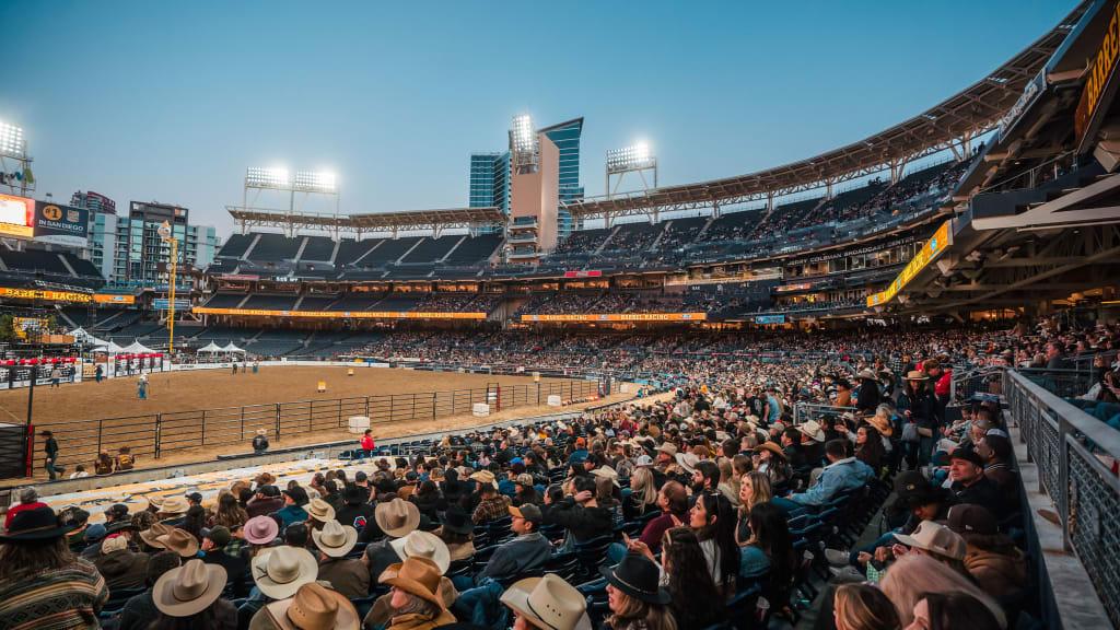 $!Rodeo de Padres de San Diego regresa al Petco Park para el 2025 pese a controversias por maltrato animal