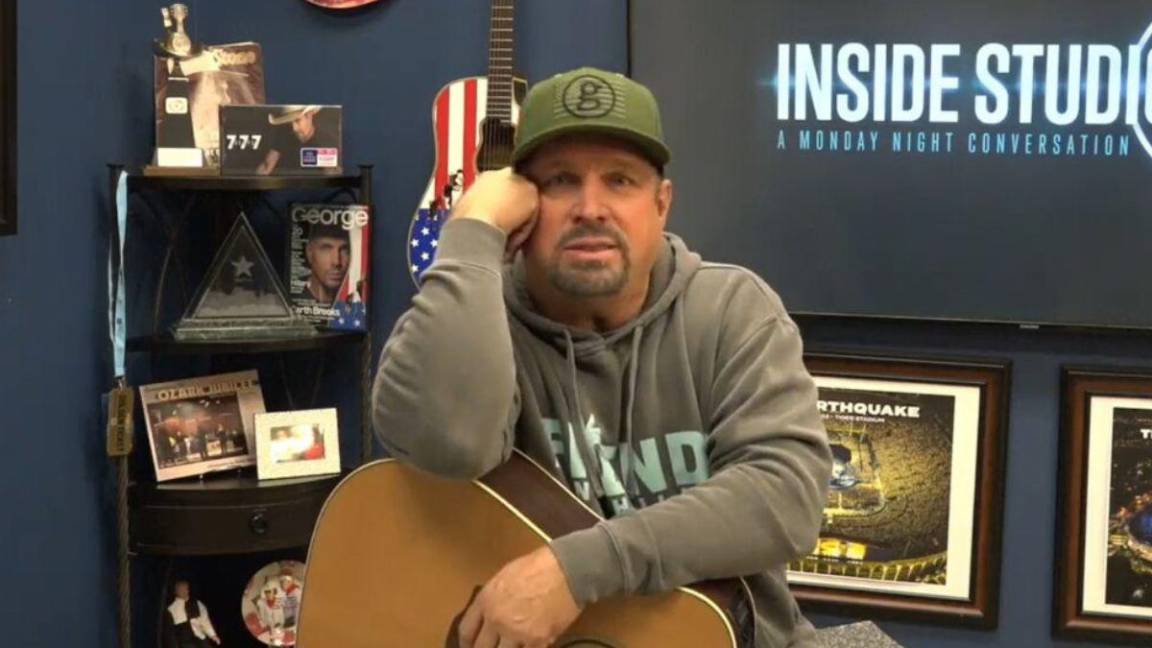 La demanda de Garth Brooks por agresión sexual podría durar hasta 2 años