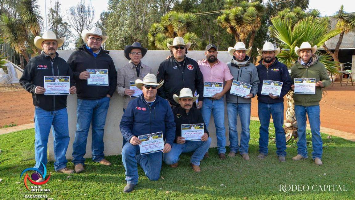 Clínica de jueces de rodeo, impartida por Paco Galindo, reúne talento en Zacatecas