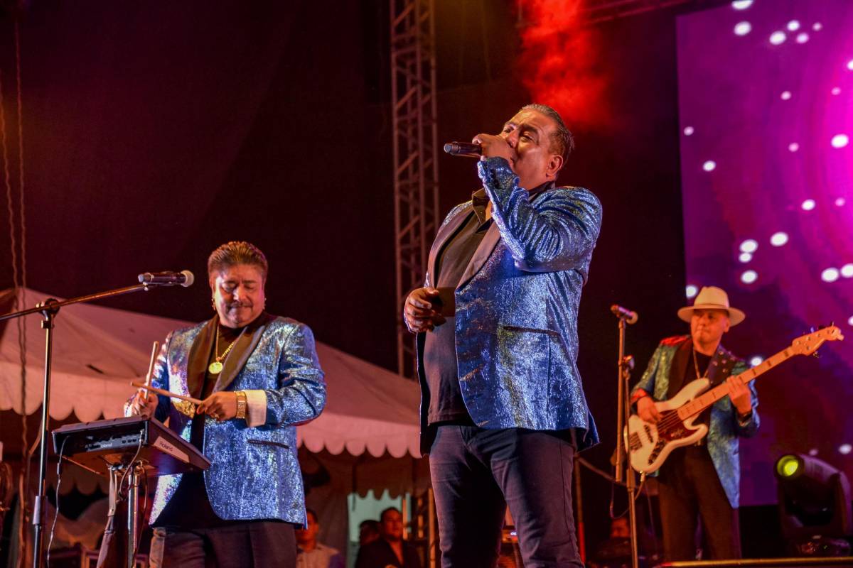 $!Los integrantes de Sonido Mazter eran los más felices de estar en esta fiesta de la ciudad.