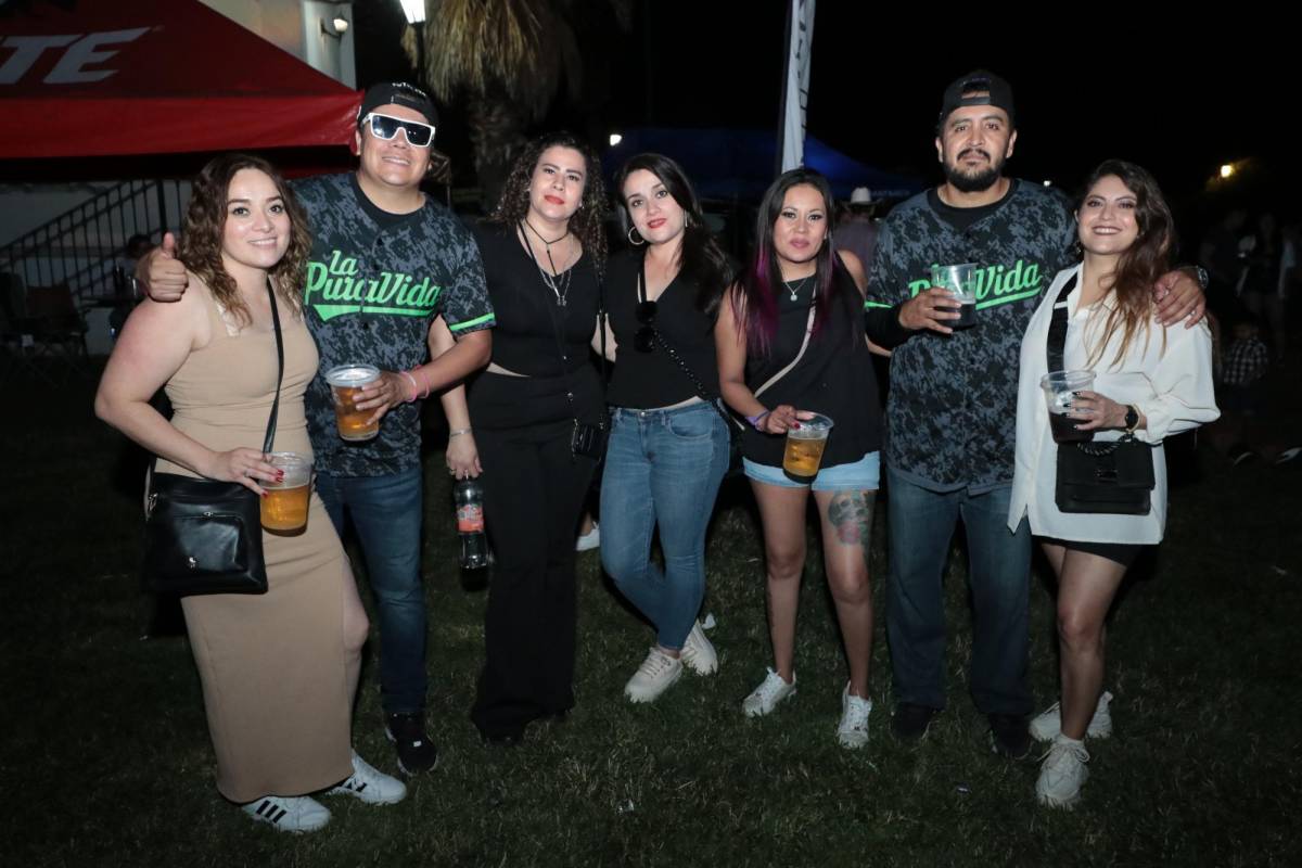 $!Adriana Vargas, Dante Herrera (de La Pura Vida), Pamela Medina, Grace Amezcua, Karla Herrera, Checo Tovar (también de la Pura Vida) y Karol Max.