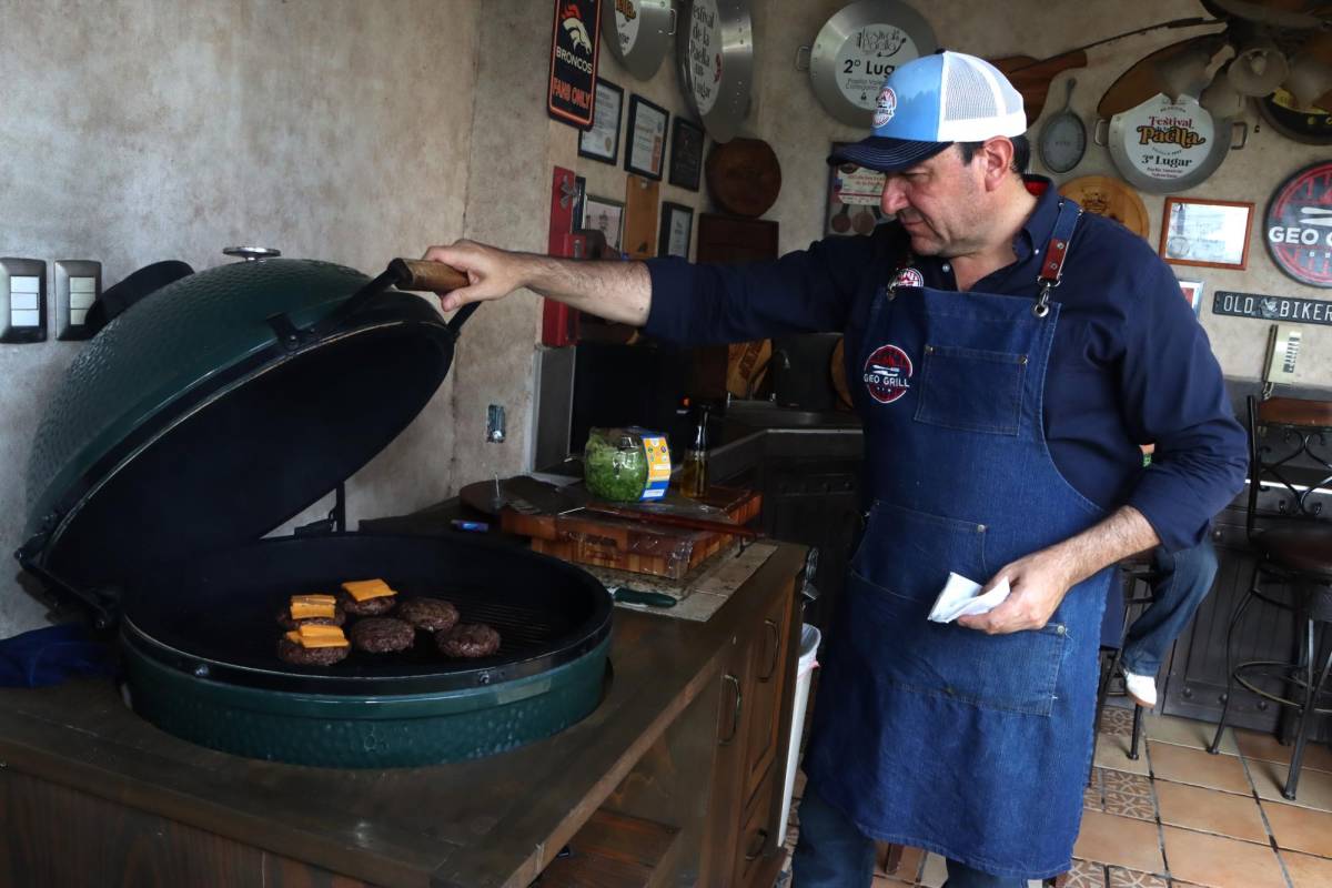 $!Fuego &amp; Sazón: Jorge Padilla comparte los secretos de una hamburguesa perfecta