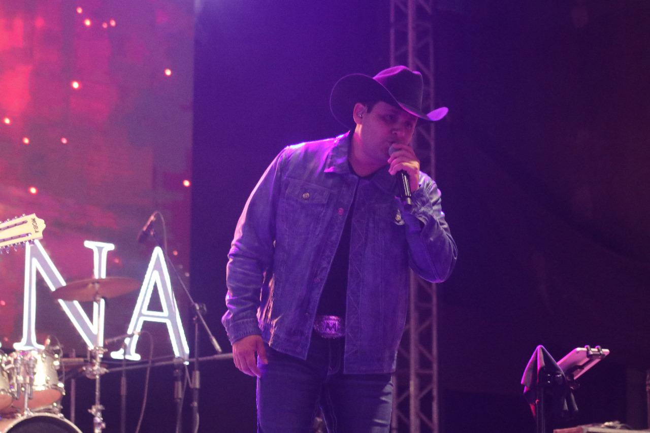 $!La noche en la que Low Country y Martín Molina se adueñaron de la Feria Saltillo