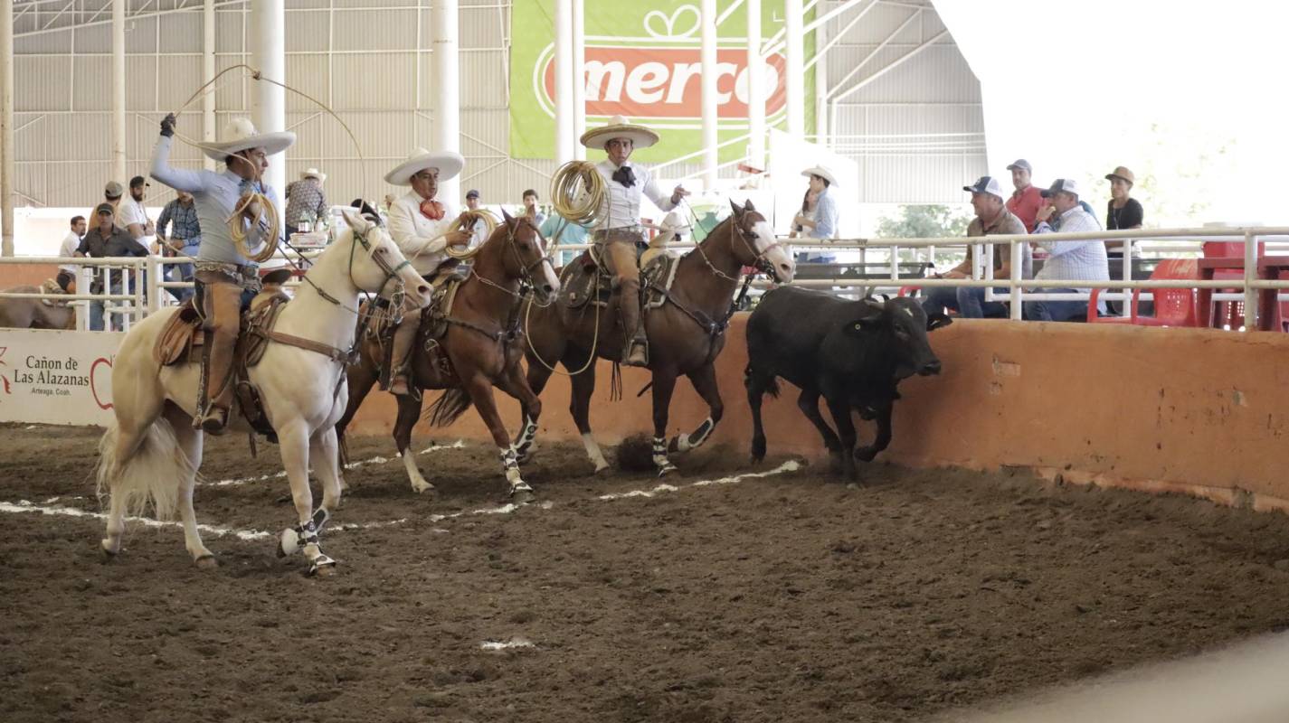 $!Reñida final le da el triunfo a Huajuco Santa Elena en el XI Campeonato Nacional de la Manzana