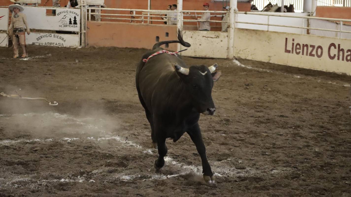 $!Reñida final le da el triunfo a Huajuco Santa Elena en el XI Campeonato Nacional de la Manzana