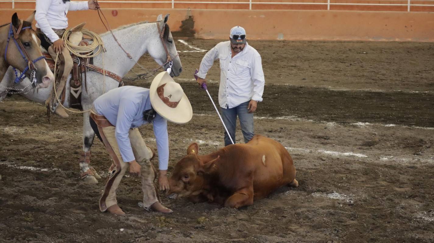 $!Reñida final le da el triunfo a Huajuco Santa Elena en el XI Campeonato Nacional de la Manzana