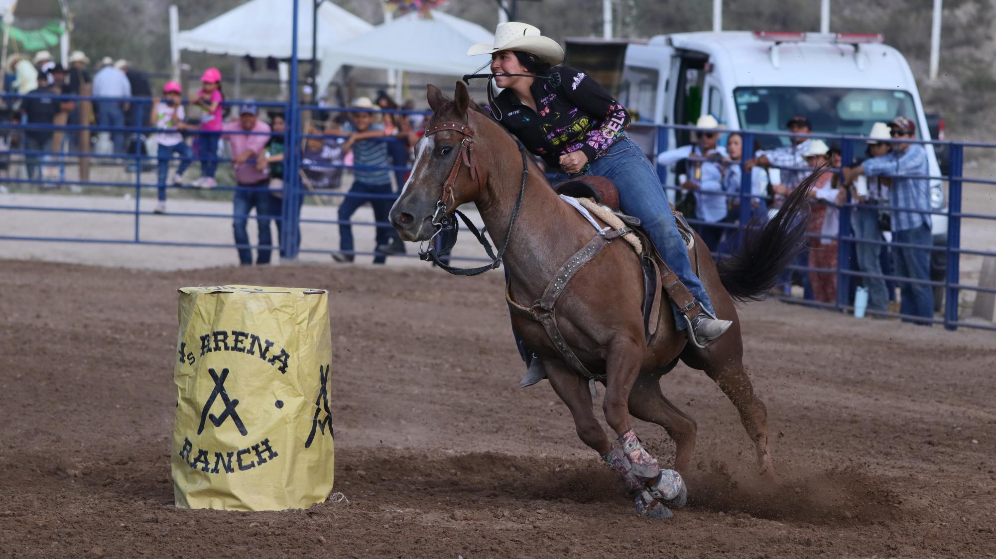 $!Vaqueras toman el protagonismo en Rodeo Artega Ribeye Fest 2024