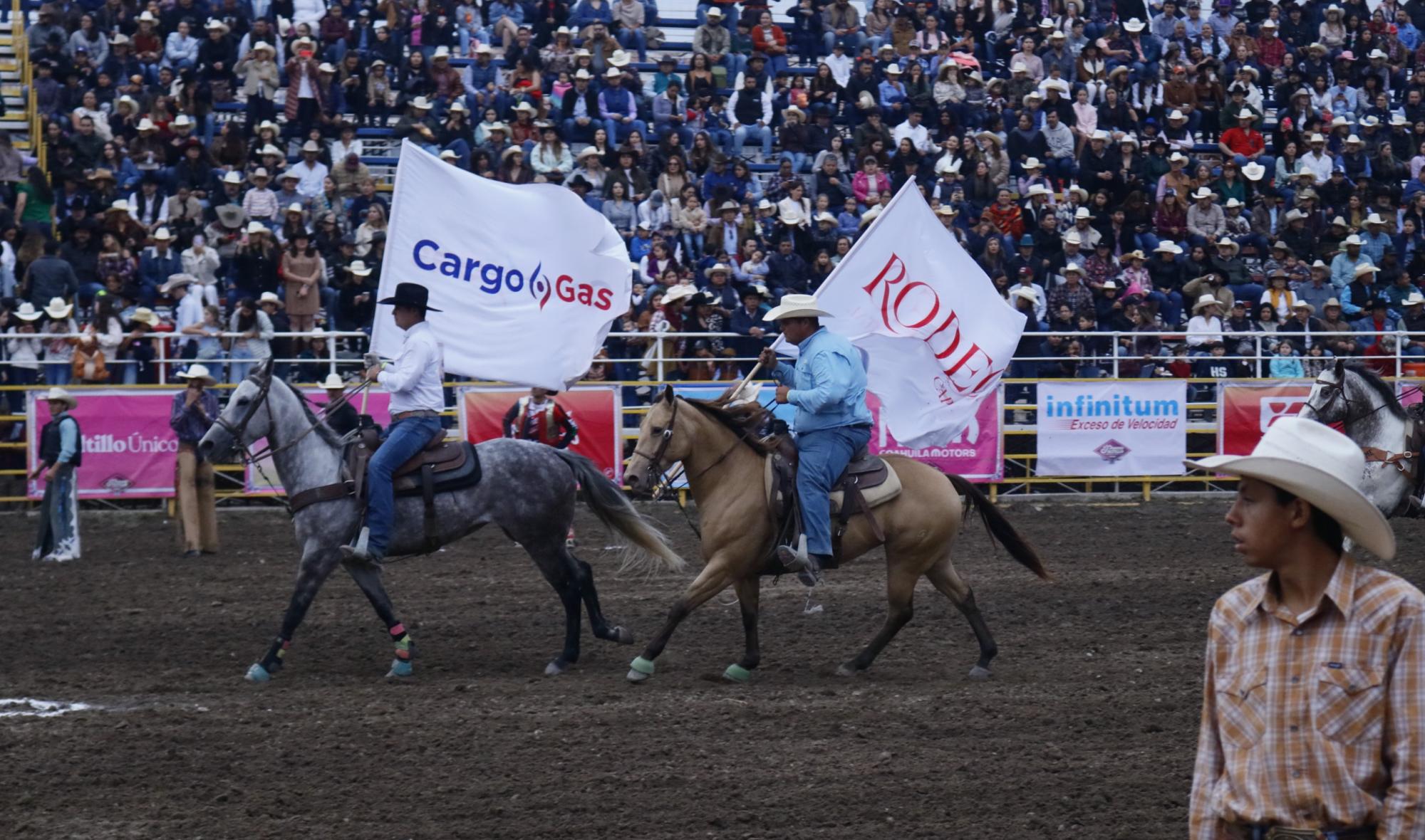 $!Rodeo Saltillo 2024: ¡Llueven estrellas en la Arena 8 Segundos!