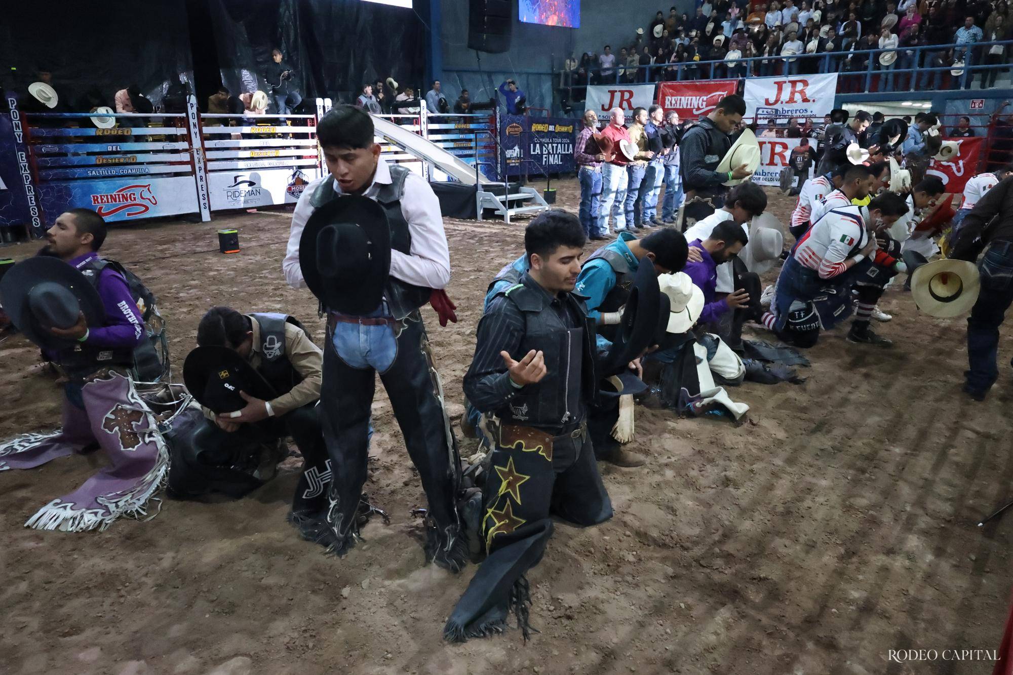 $!Rodeo del Desierto tiene campeón indiscutible: el regiomontano Edgar Salazar conquista a Catbird