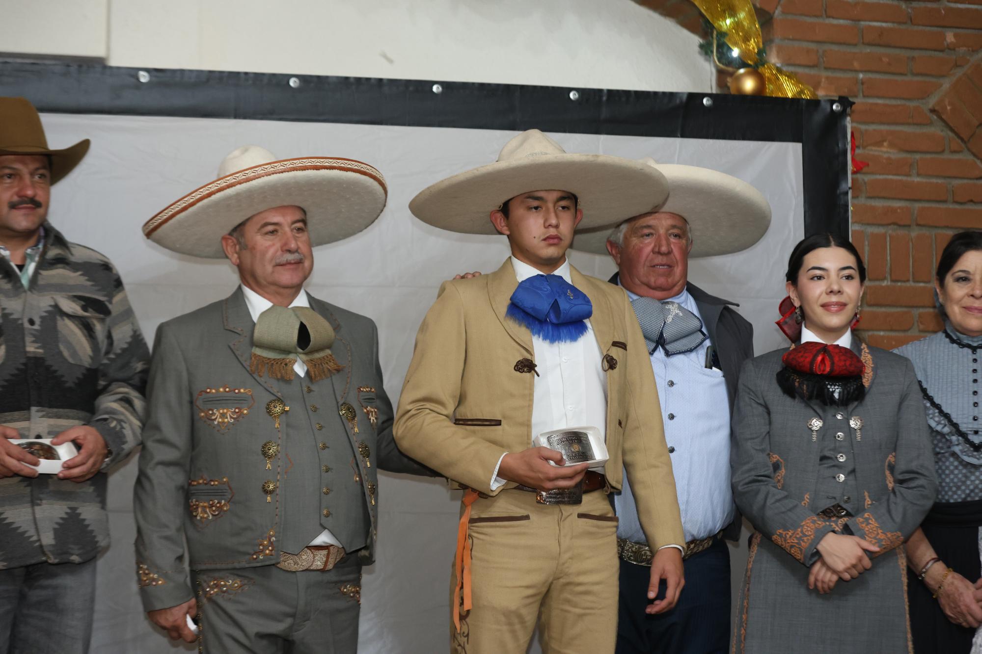 $!Unión de Asociaciones de Charros del Estado de Coahuila cierra el año con reconocimientos y una gran fiesta