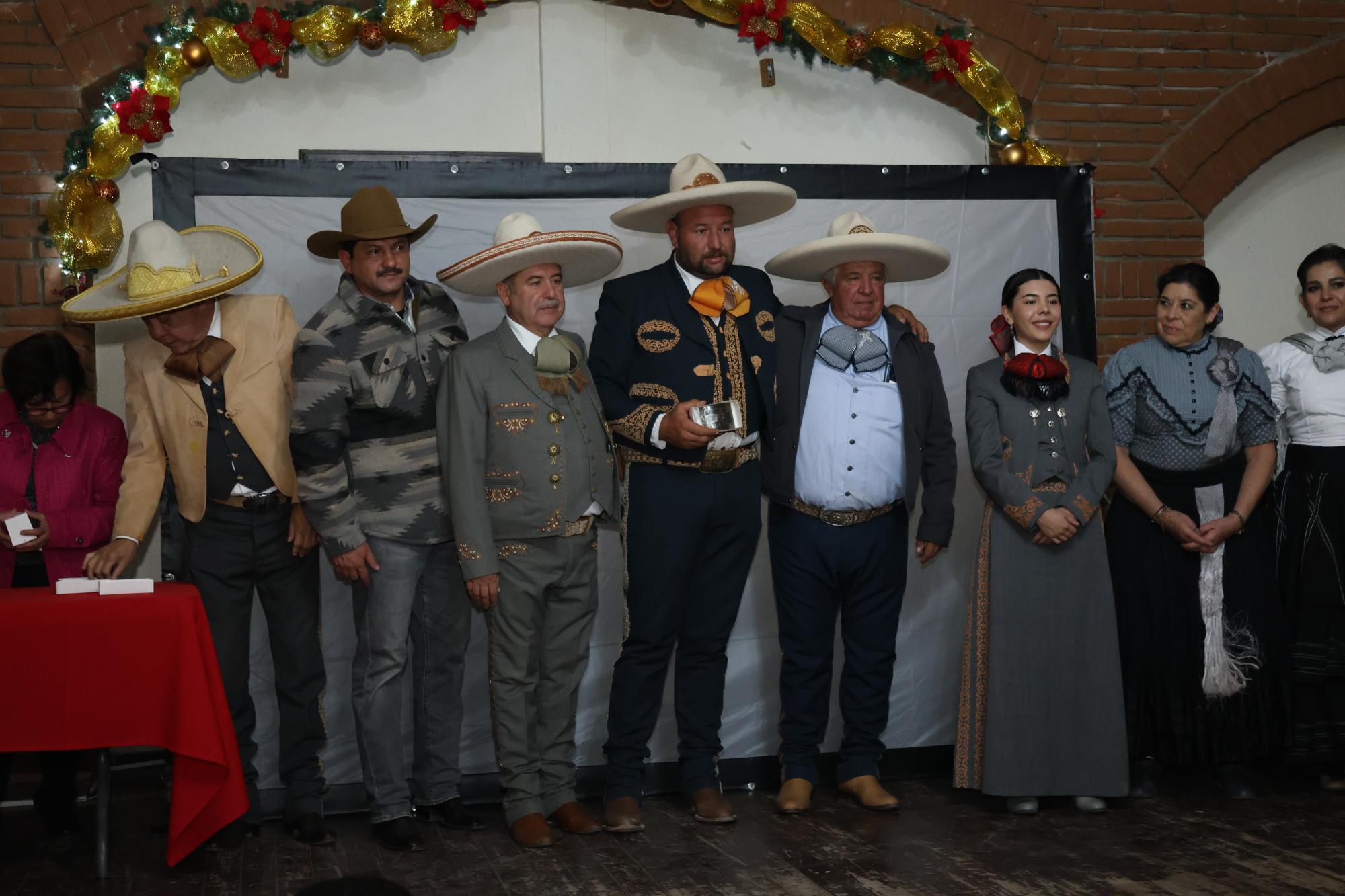 $!Unión de Asociaciones de Charros del Estado de Coahuila cierra el año con reconocimientos y una gran fiesta