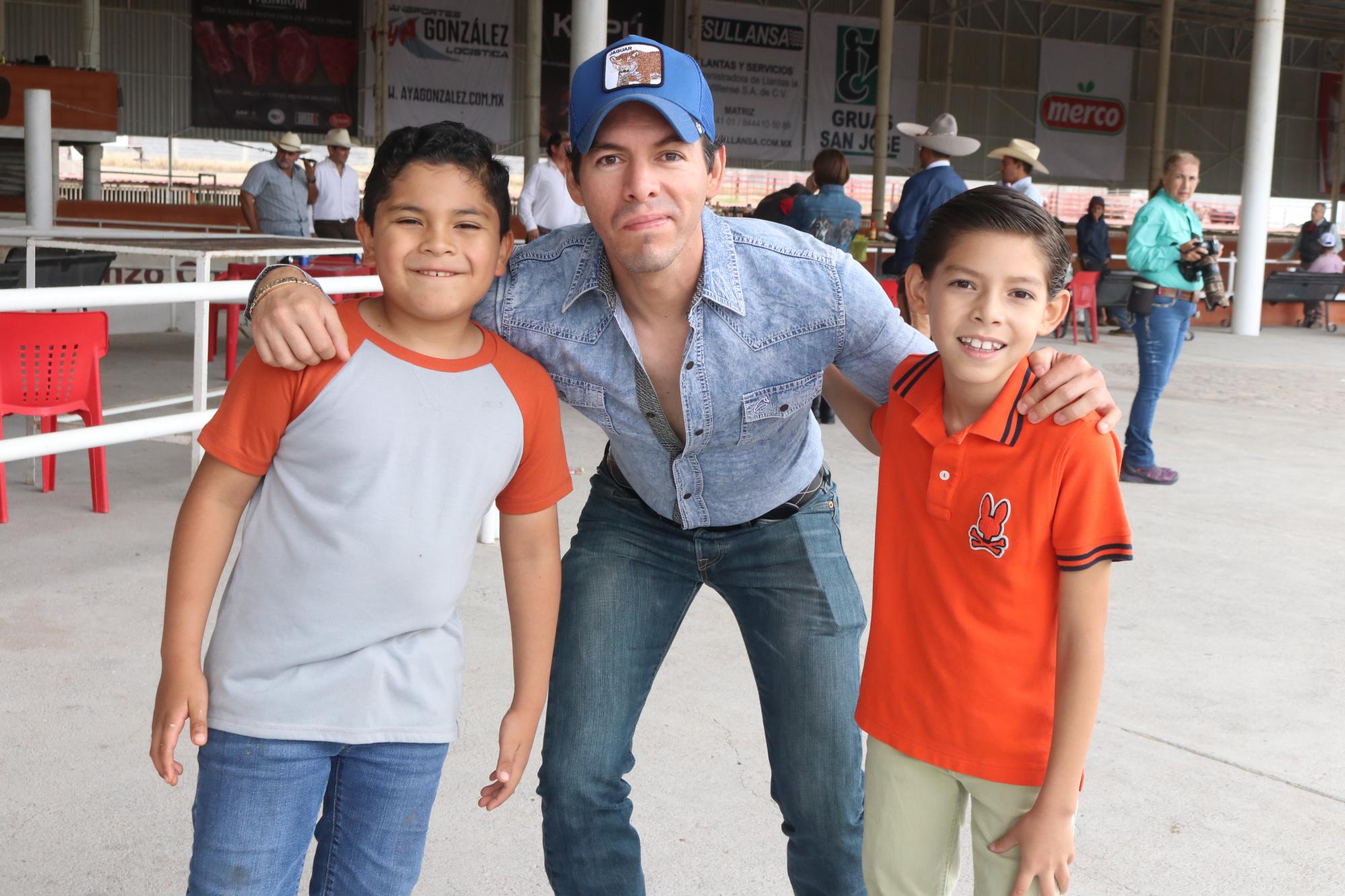 $!Alejo Aranda, Roberto Álvarez (padre) y Roberto Álvarez (hijo).