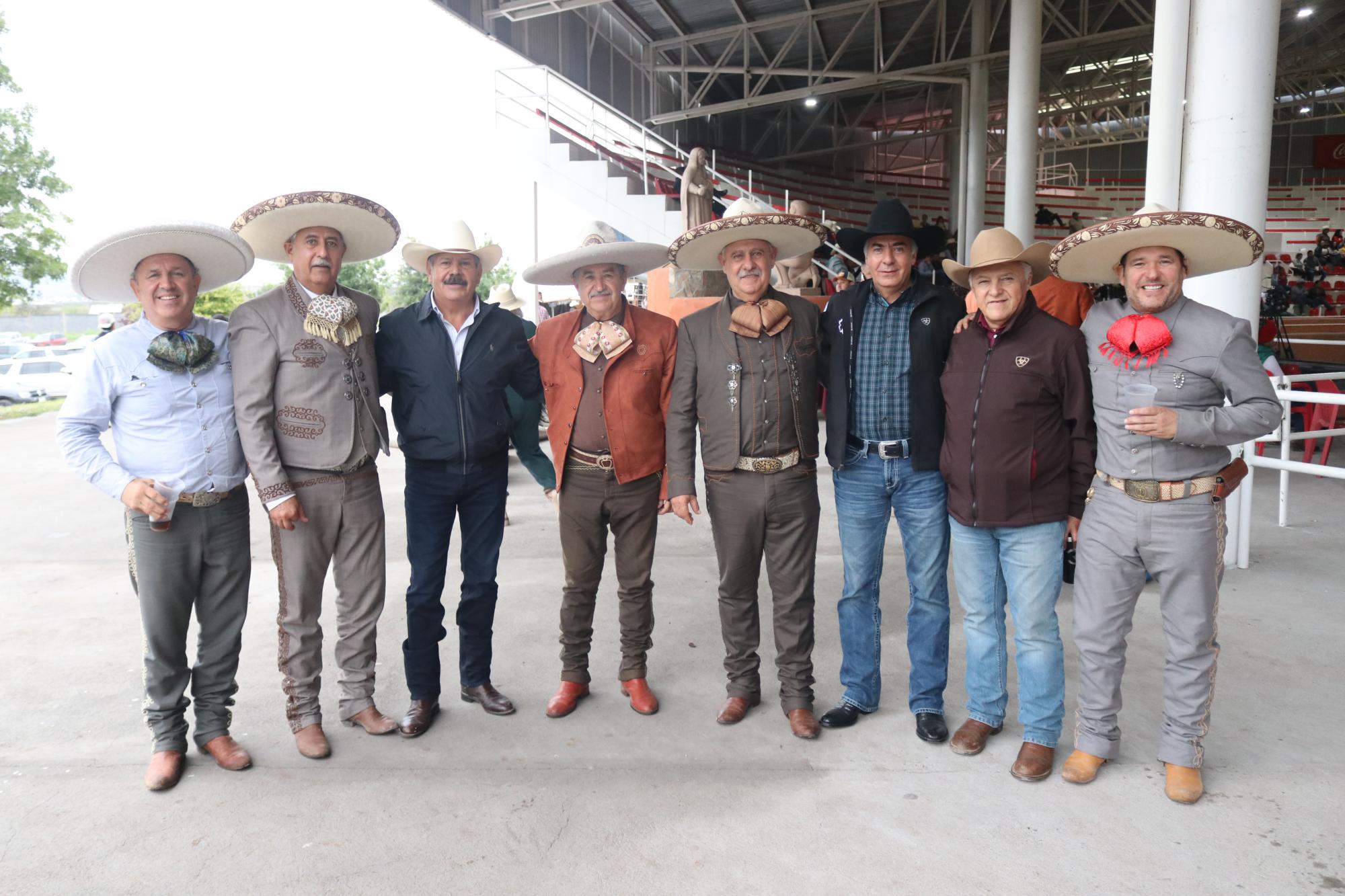 $!Gustavo Dávila, Francisco Elizondo, Leonardo Dávila, Jesús Orozco, Roberto Delgadillo, Urbano Santos y Jesús Ballesteros.