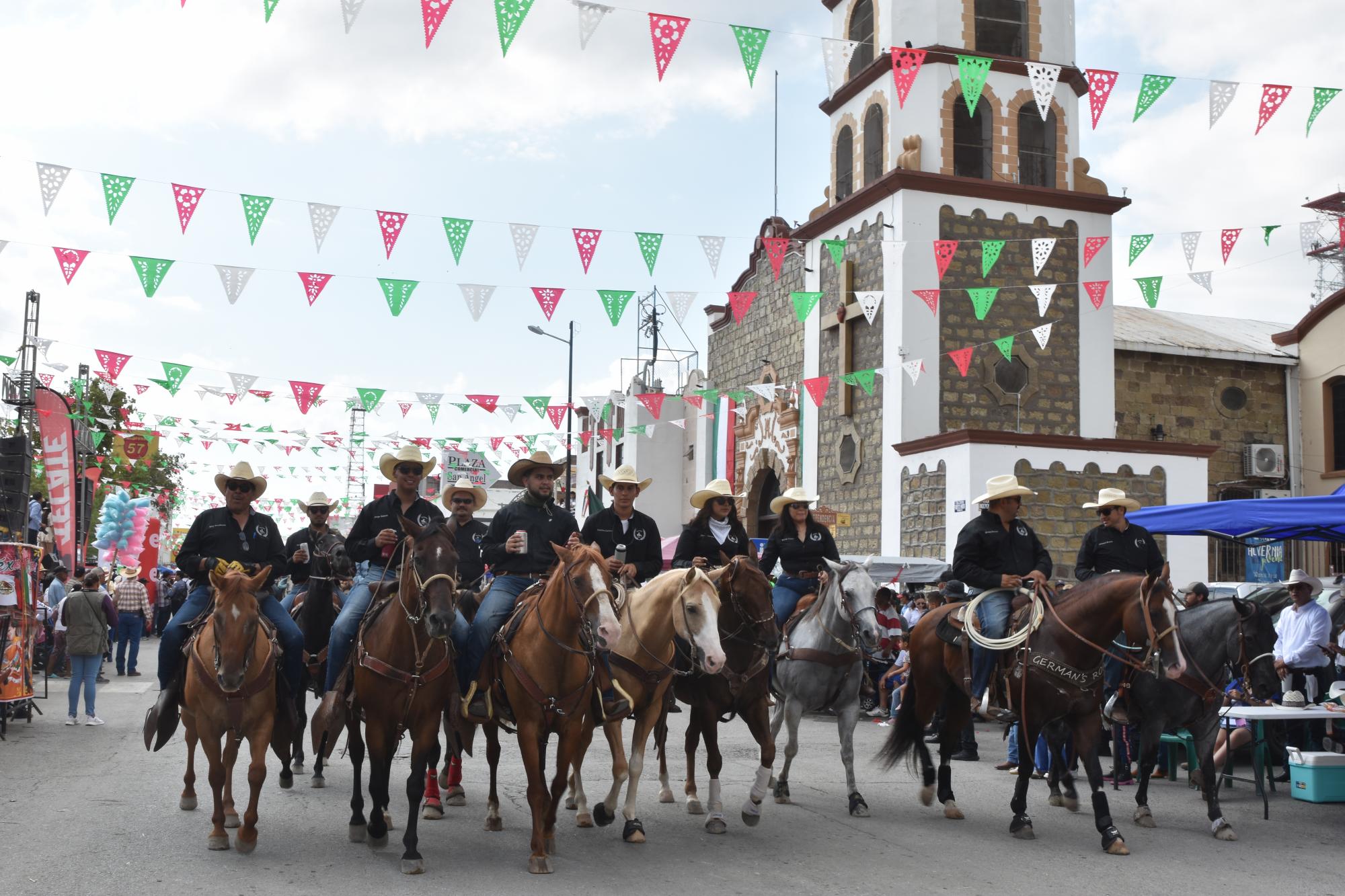 $!La Gran Cabalgata de Sabinas; más de tres décadas de tradición