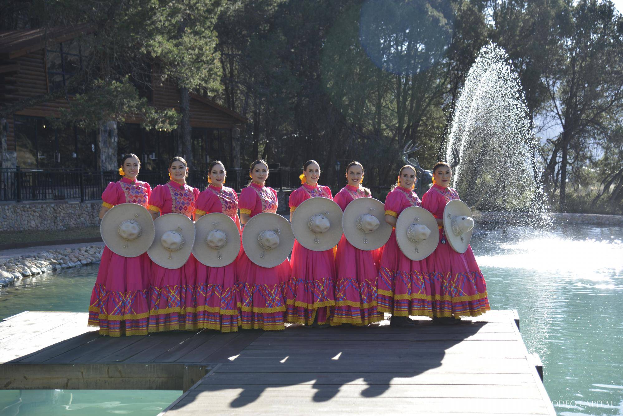 $!Charra de Saltillo, amazonas en la vida y en el ruedo: ‘La gratitud es el lenguaje del universo’