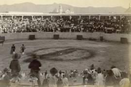 La actual Plaza de Armas, en algún momento, hace más de 300 años, se convirtió en una plaza de toros.