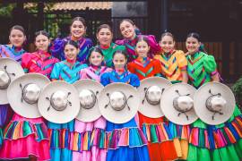 Charras de Saltillo en categoría infantil, es un equipo entrenado por Nasyerih Yeverino Castillo, Irma Martínez Corpus y Eugenia Morales Marín.